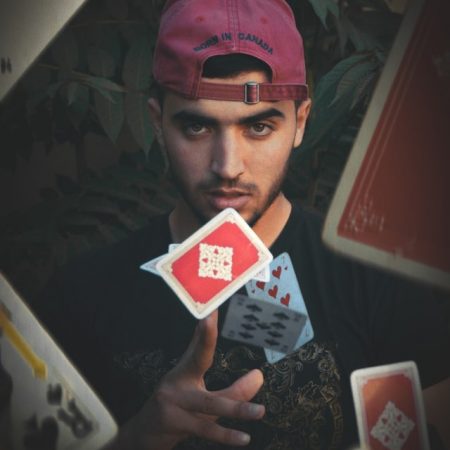 Thinking in Bets: Πώς παίρνετε ισχυρές αποφάσεις όπως οι παίκτες πόκερ;